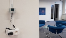 Adapter do zewnętrznego zasilania radiowych czujników IoT pracujących w sieci Sigfox